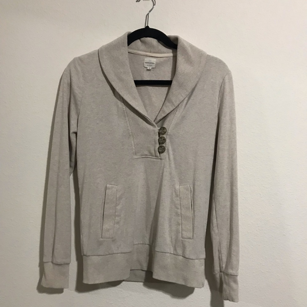 *** Banana Republic Sweater